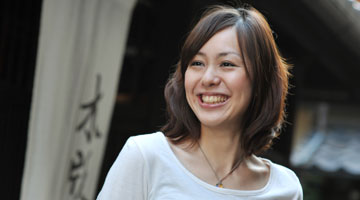 竹中木版六代目摺師 原田裕子