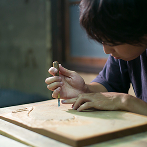 木版印刷による版画制作工程 彫師の仕事 役割 木版印刷 伝統木版画工房 竹笹堂
